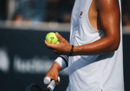 开云网址-在(zài)网球中国赛季，FILA打出ACE球