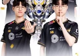 开云app-T1史無(wú)前例英雄联盟S赛三(sān)连冠，Faker六冠加冕